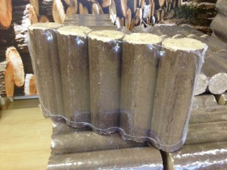 Laubholz-Briketts im Paket à 10kg