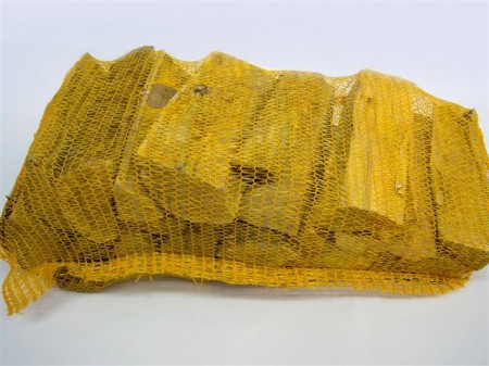 Buchenholz im Netzsack